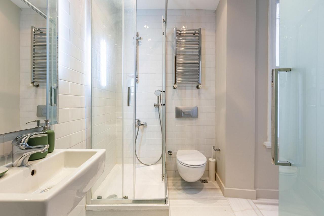 Mesmerizing Flat With Bosphorus View In Beyoglu Apartment Истанбул Екстериор снимка