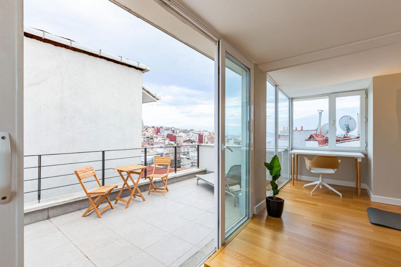 Mesmerizing Flat With Bosphorus View In Beyoglu Apartment Истанбул Екстериор снимка